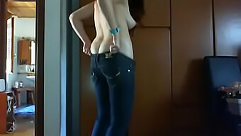 Italian Mom'S Big Ass In Tight Jeans - Face Sitting Action