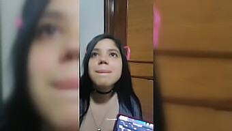 Cặp Đôi Trẻ 18+ Người Colombia Chơi Một Trò Chơi Nóng Bỏng Trong Video Tự Làm