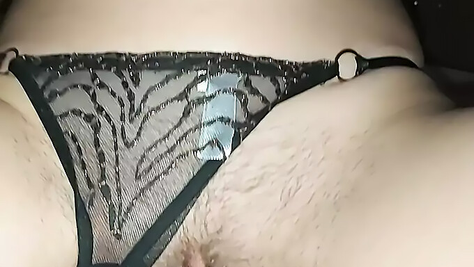 18+ Tínedžerka Dostane Hrubý Penis Do Svojej Tesnej Pičky