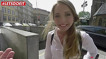 Anya Akulova Dostáva Veľký Penis Do Zadku V Tomto Pov Videu.