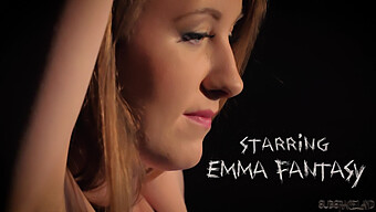 La Teenager Emma Fantazy Esplora I Suoi Desideri Bondage E Bdsm