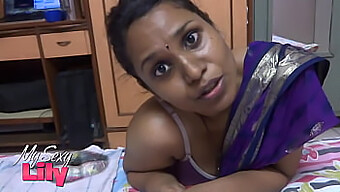 Brincadeira Com Brinquedo Sexual De Lily Singh Em Vídeo Hd