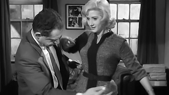 Vintage British Beauty Liz Fraser In Stockings: A Classic Retro Delight