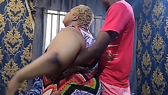 Africanchikito, Une Milf À Gros Cul, M'Offre Une Expérience Satisfaisante