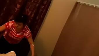 Asian Handjobs And Massages At A Luxurious Hotel Room