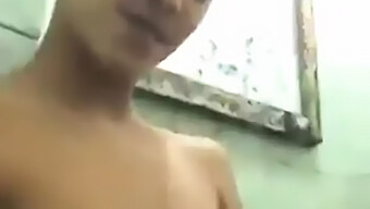 Vagina Yang Ketat Ditarik Dalam Video Pov Ini