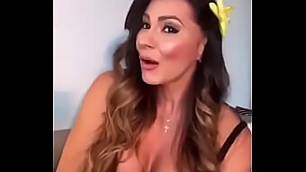 Esperanza Gomez, A Colombian Pornstar, Decides To Depart From The Adult Industry